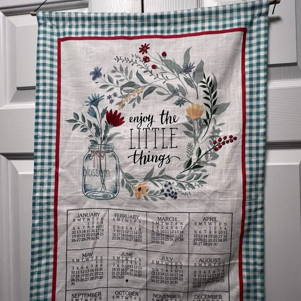2020 Hanging Tea Towel Fabric Calendar Cottage Core Linen Mason Jar Flowers